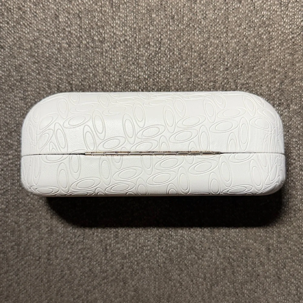 Oakley Sunglasses Hard Case. Excellent condition. Never used.